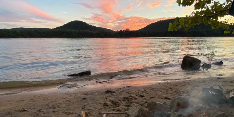 Camper submitted image from Painted Bluff Dispersed Campground - PERMANENTLY CLOSED