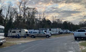 Camping near Oak Ridge River Park: Riverside RV Resort , Robertsdale, Alabama