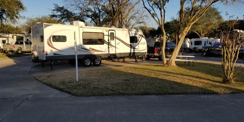 Camper submitted image from Houston East RV Resort