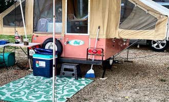 Camping near Olde Massey Campground and RV Park: Miller Riverview City Park, Dubuque, Iowa