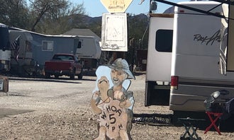 Camping near Quartzite - La Paz Valley: La-Z-Daze Trailer Park, Quartzsite, Arizona