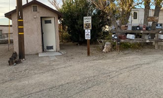 Camping near Sawtooth Canyon Campground: High Noon Saloon RV Park, Barstow, California