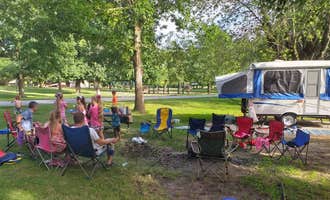 Camping near Marquette Mobile Village, Inc/MHP: Pere Marquette State Park Campground, Brussels, Illinois