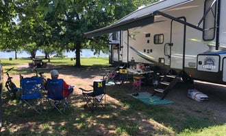 Camping near Santa Fe Lake: Harvey County East Park, Walton, Kansas