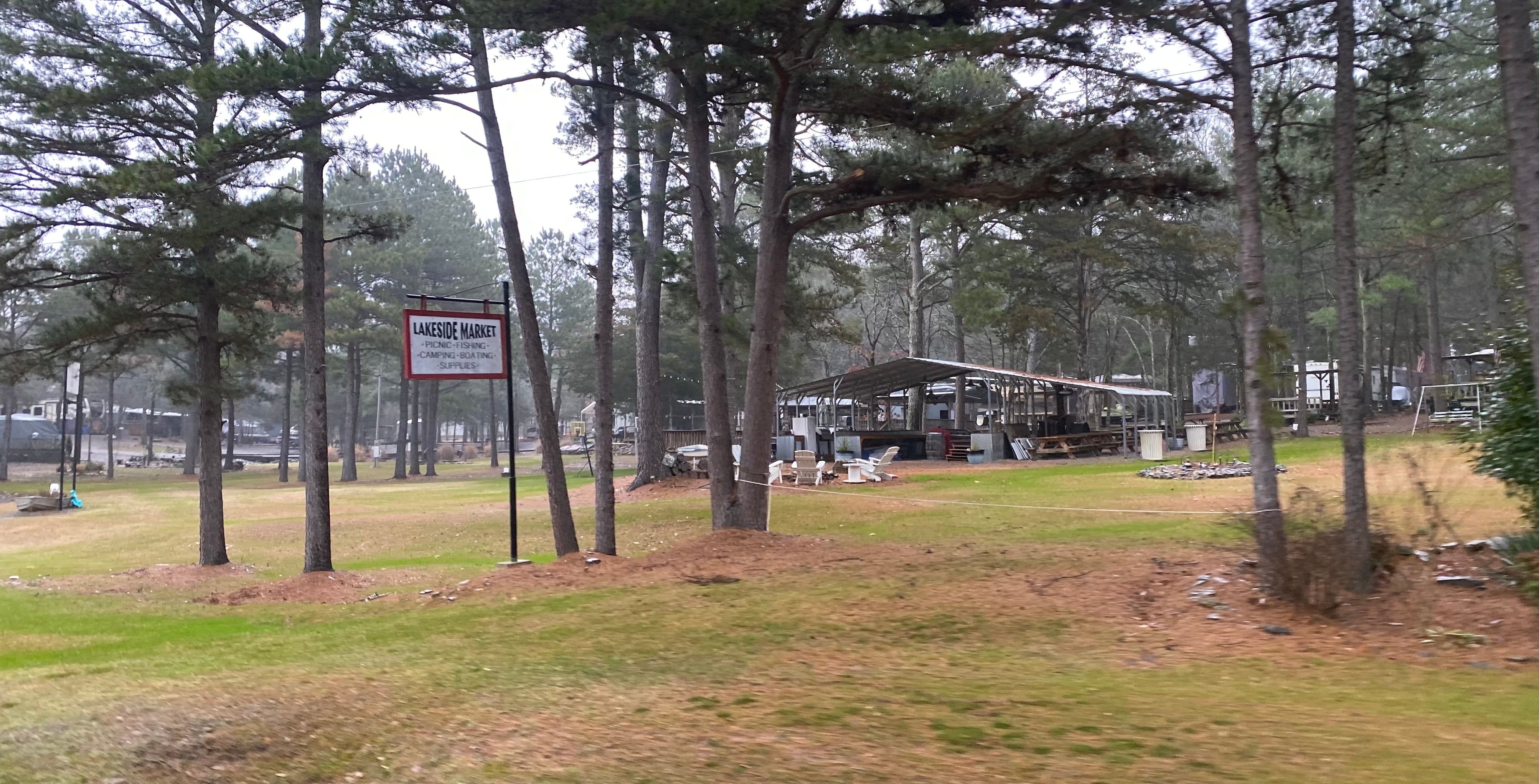 Camper submitted image from Lakeside RV Park - 2