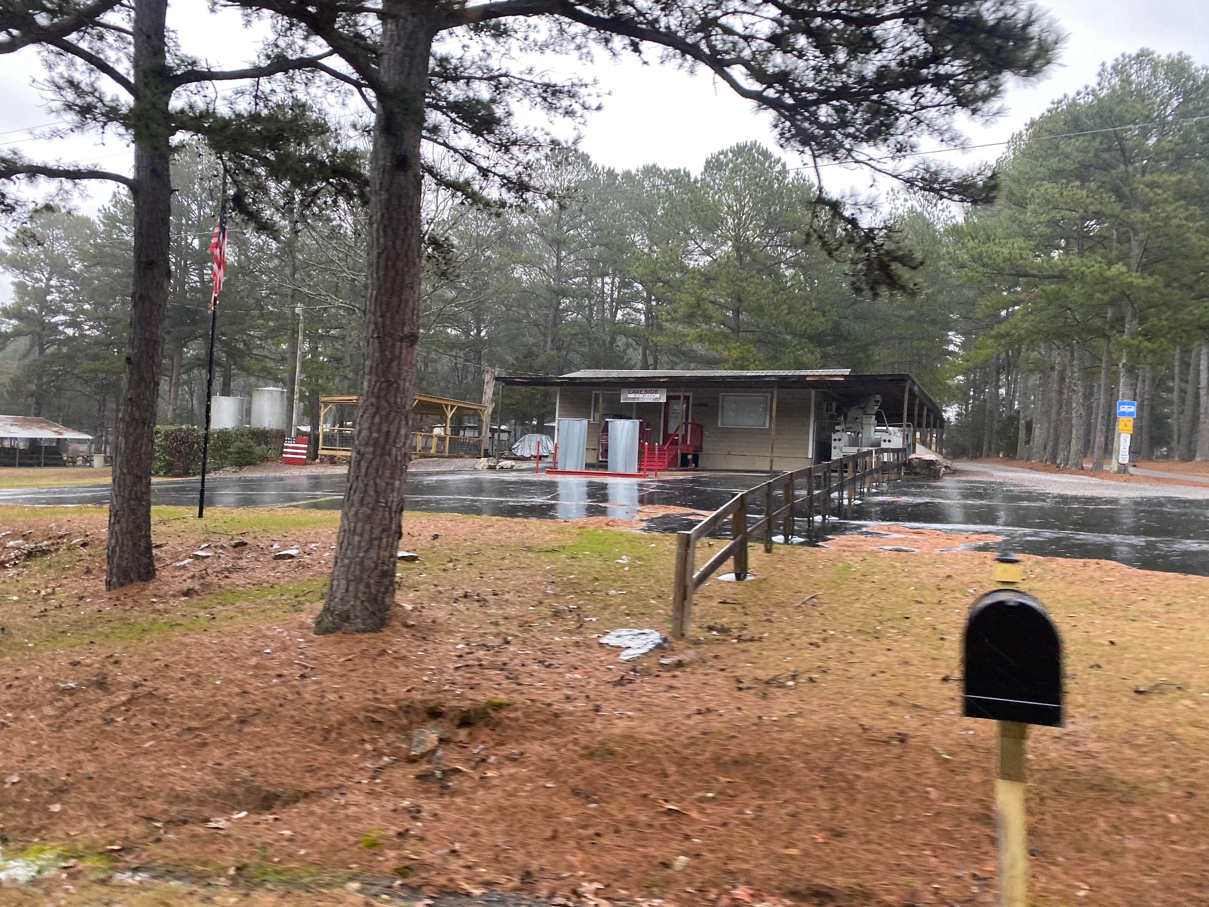 Camping near Red River Trout Dock: Lakeside RV Park, Tumbling Shoals, Arkansas