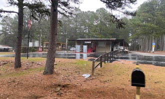 Camping near COE Greers Ferry Lake Old Highway 25 Campground: Lakeside RV Park, Tumbling Shoals, Arkansas