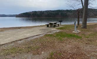 Camping near Pickwick Dam Campground — Tennessee Valley Authority (TVA): J.P. Coleman State Park Campground, Iuka, Mississippi