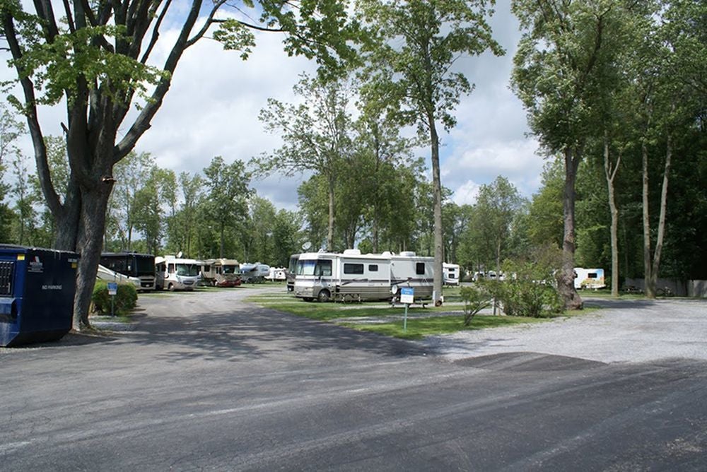 Camper submitted image from Niagara Falls Campground & Lodging - 1