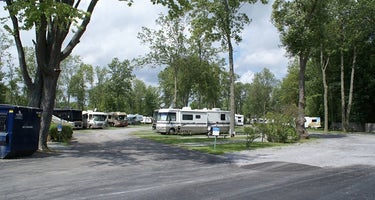 Niagara Falls Campground & Lodging