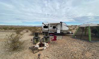 Camping near Dazzo's Desert Oasis RV Park: Alamo Lake State Park Campground, Wenden, Arizona