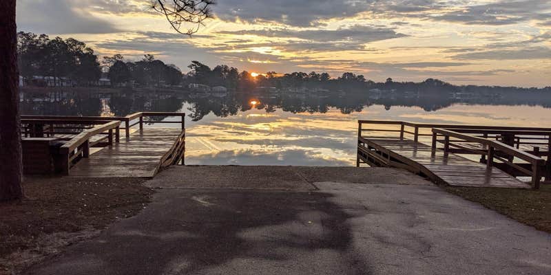 Camper submitted image from Sunset King RV Resort