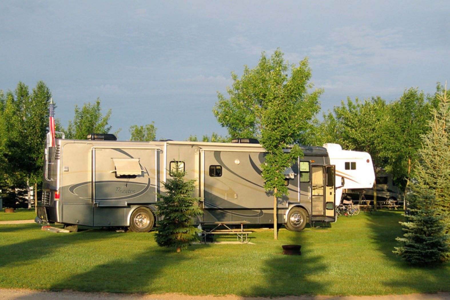 Camping near Buffalo River State Park Campground: Country Campground, Detroit Lakes, Minnesota