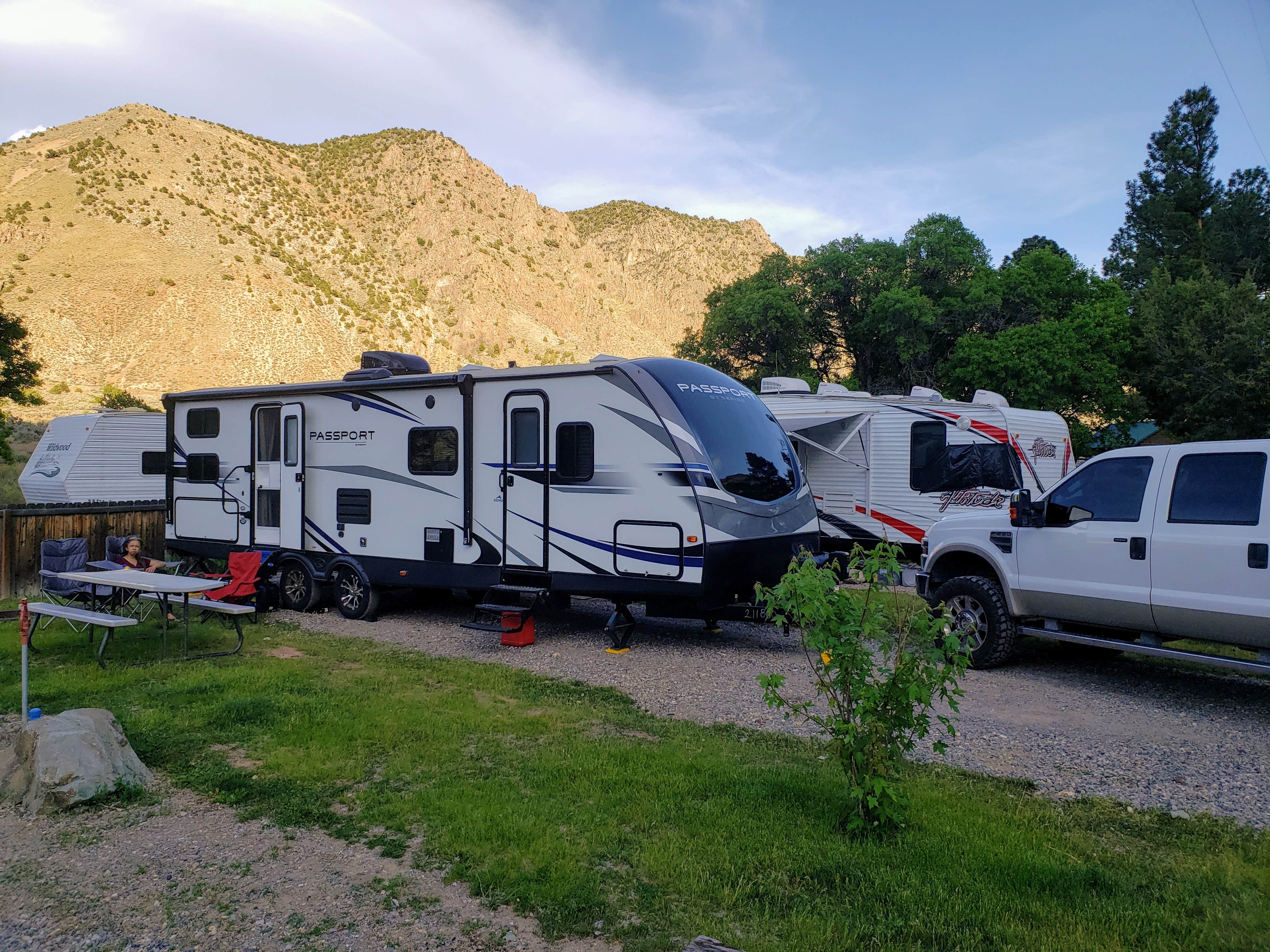 Candy Mountain RV Park: Where Sweet Dreams Meet Scenic Views