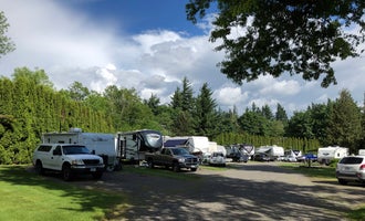 Camping near Domke Farms At The Cozy Roller: Crown Point RV Park, Corbett, Oregon