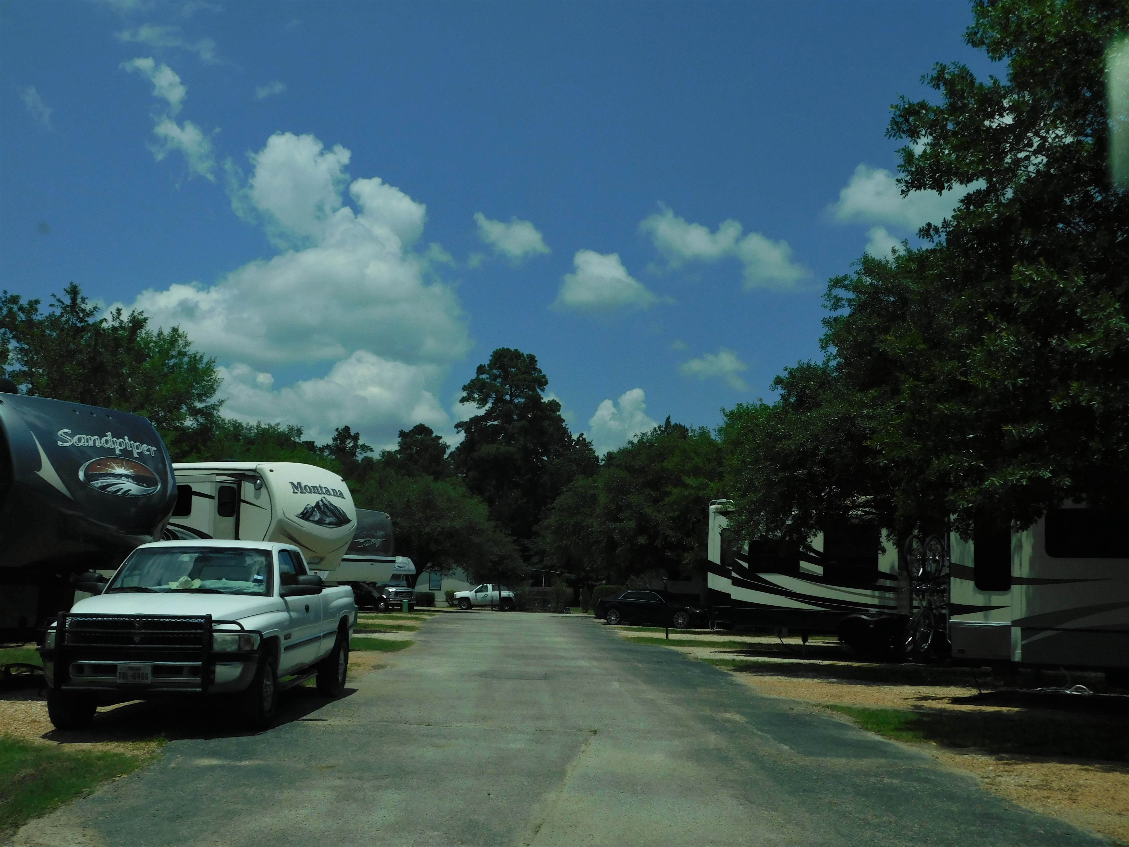 Woodland Lakes RV Park Conroe, TX