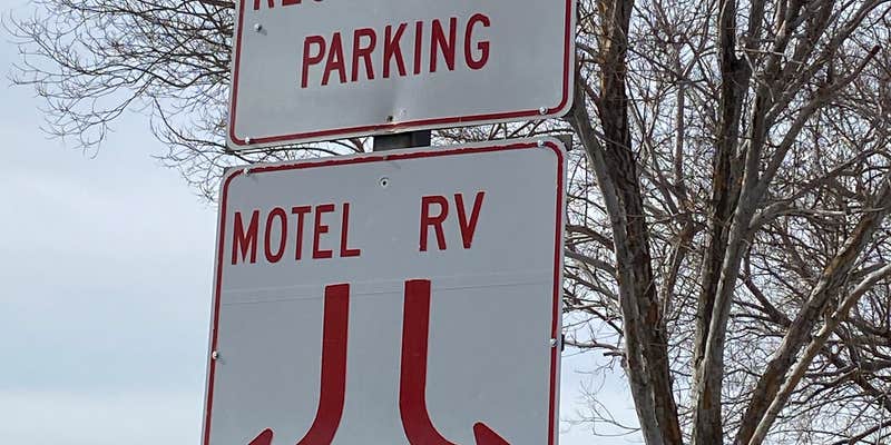 Camper submitted image from Hitchin' Post RV Park