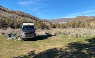 Camping near BLM John Day Wild and Scenic River: Burnt Ranch Road/Bridge Creek (Painted Hills), Mitchell, Oregon
