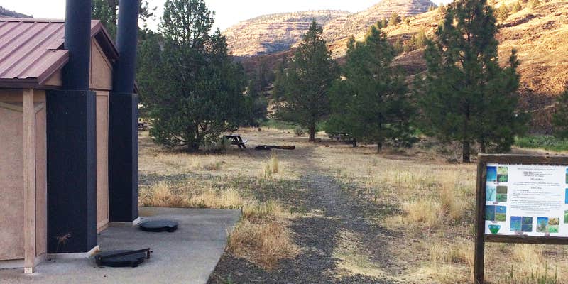 Camper submitted image from Service Creek Campground