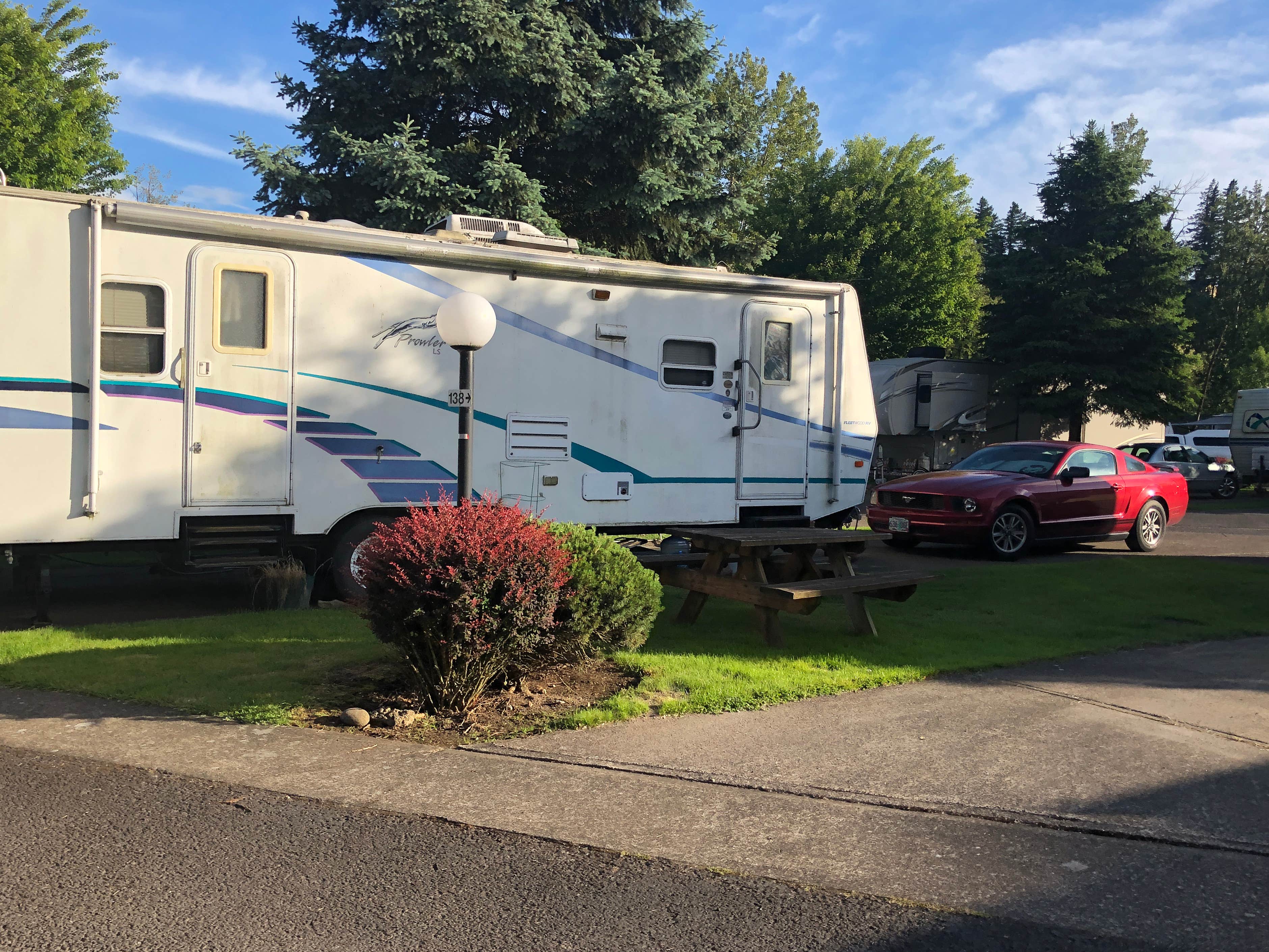 Sandy Riverfront RV Resort Troutdale, OR