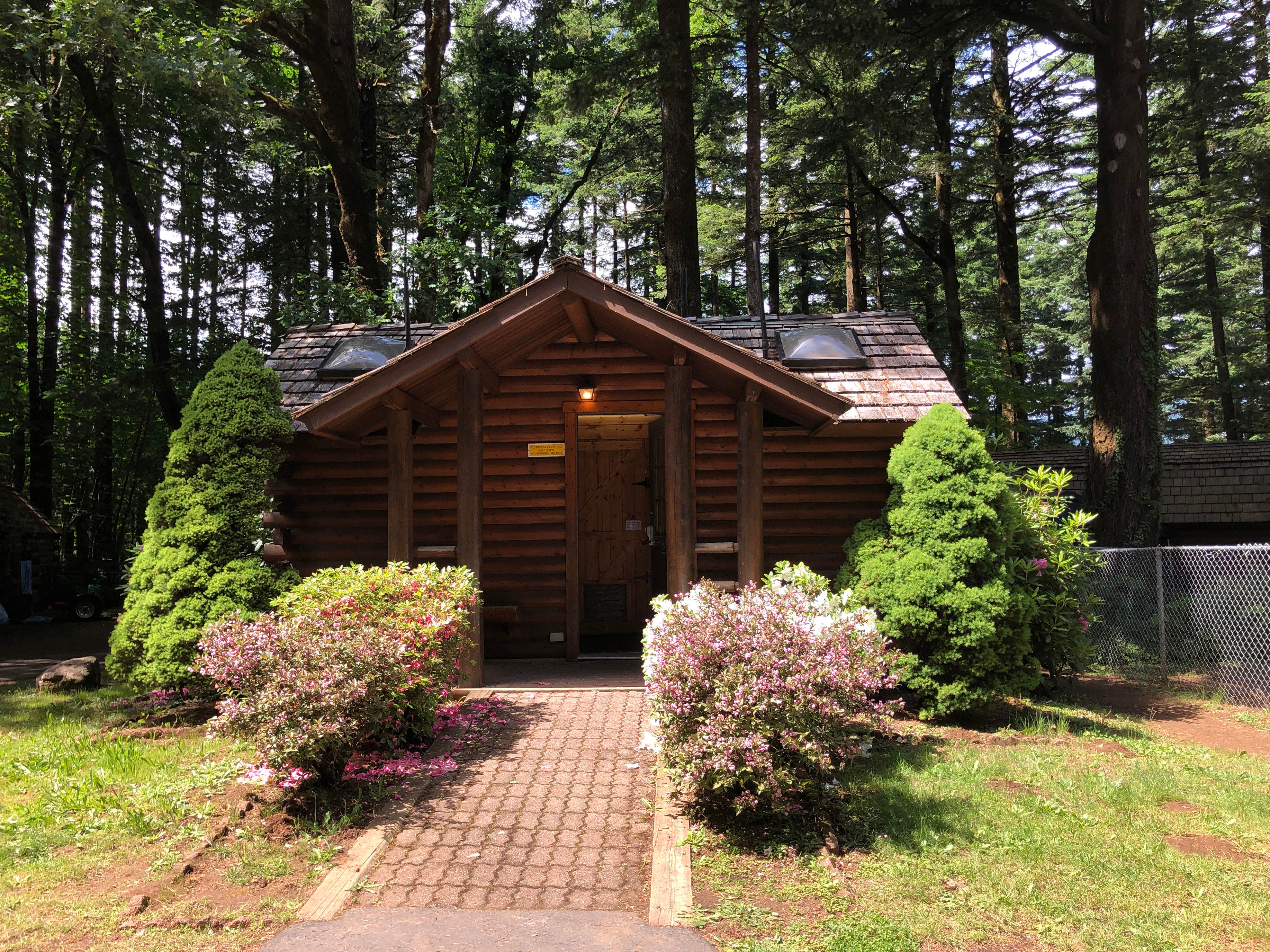 Corinna B.'s photo of a cabin at Cascade Locks KOA near Wishram, WA