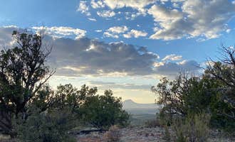 Camping near Beautiful Log Cabin in Northern Arizona: The Perfect Retreat: Haak'u Cuervo Canyon Overlook, Paulden, Arizona