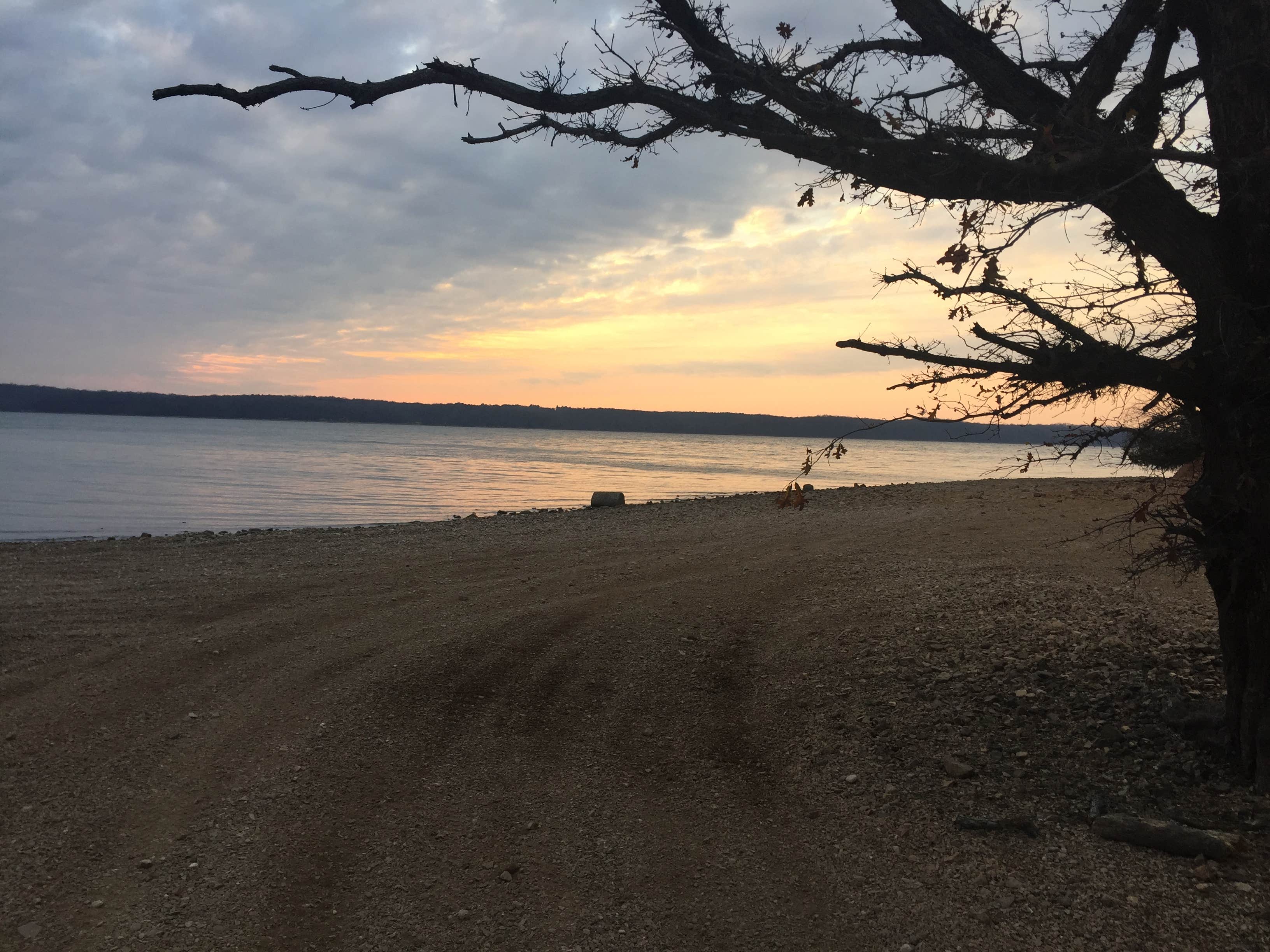 Camper submitted image from Land Between The Lakes National Recreation Area Redd Hollow Campground - 3