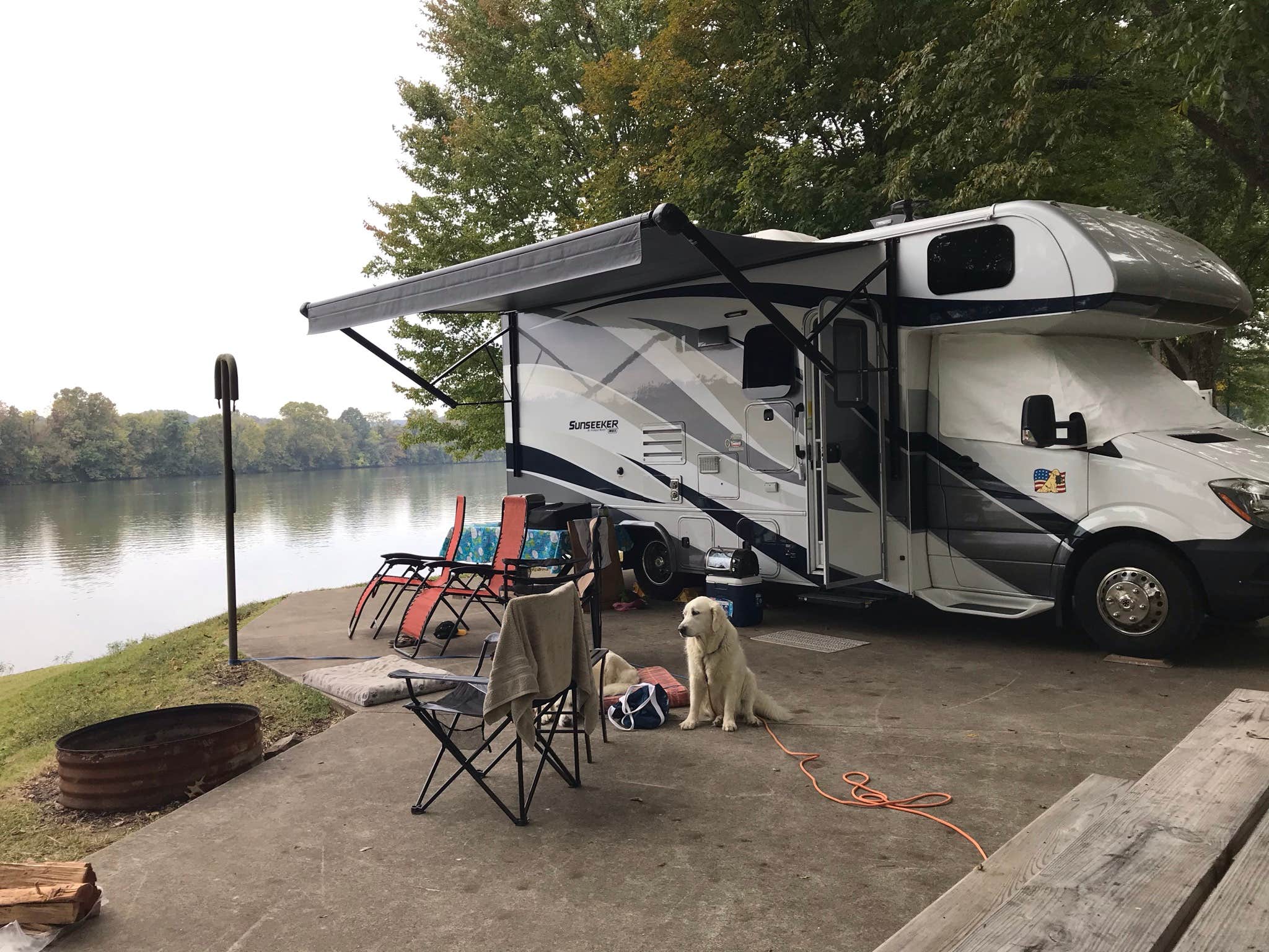 Sue's photo of rv camping at Lock A near White Bluff, TN