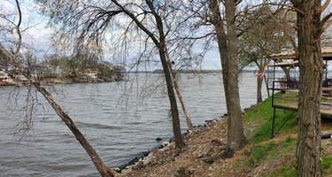 Water's Edge RV & Cabin Resort