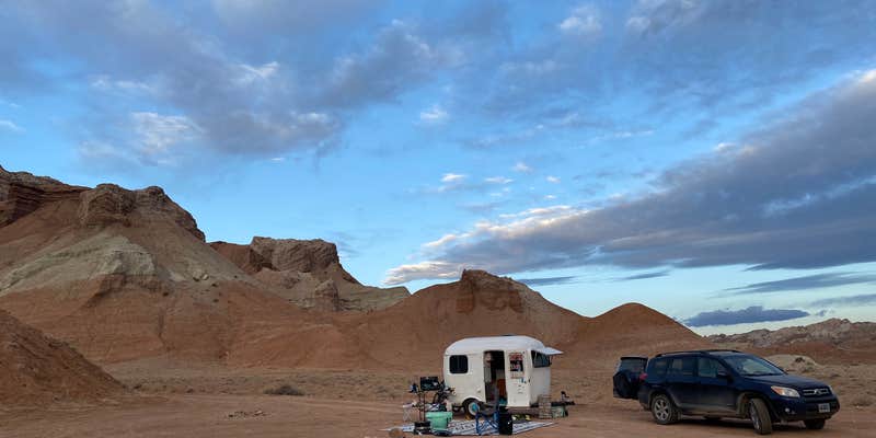Camper submitted image from Dispersed Campground - Goblin Valley