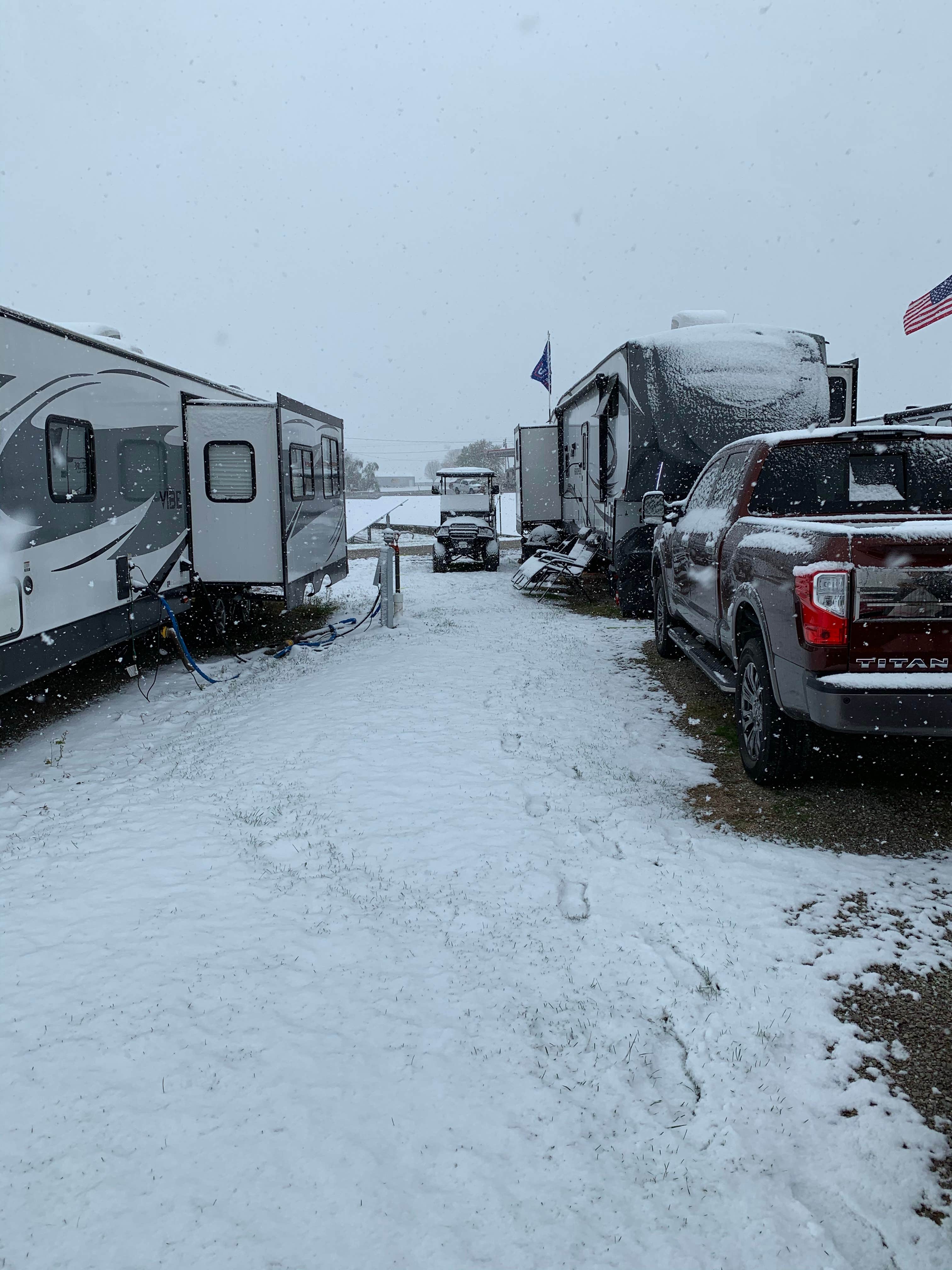 Lance's photo of rv camping at Kellogg RV Park near Johnston, IA