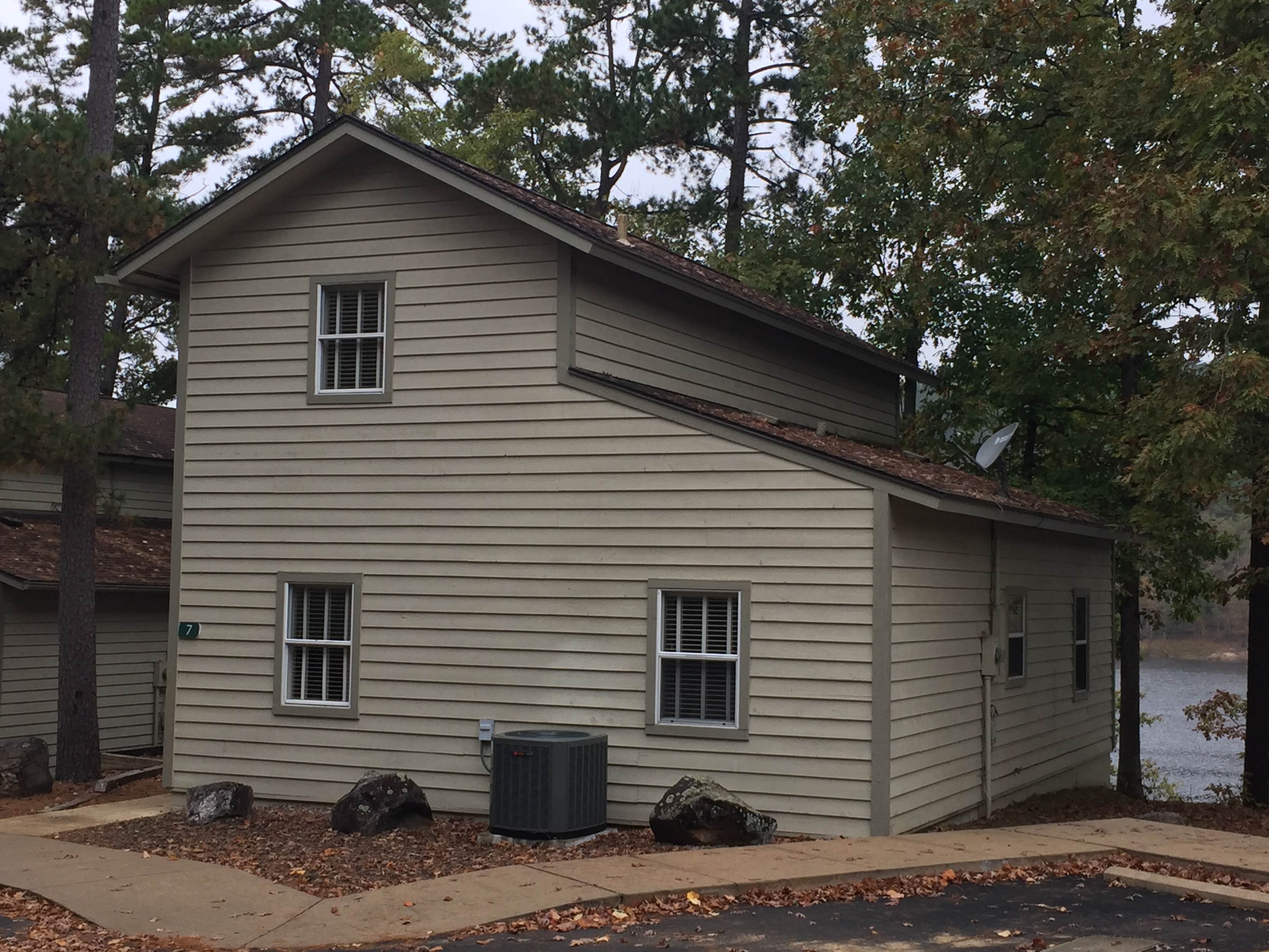 Richard's photo of a cabin at Lake Ouachita State Park Campground near Hot Springs National Park, AR