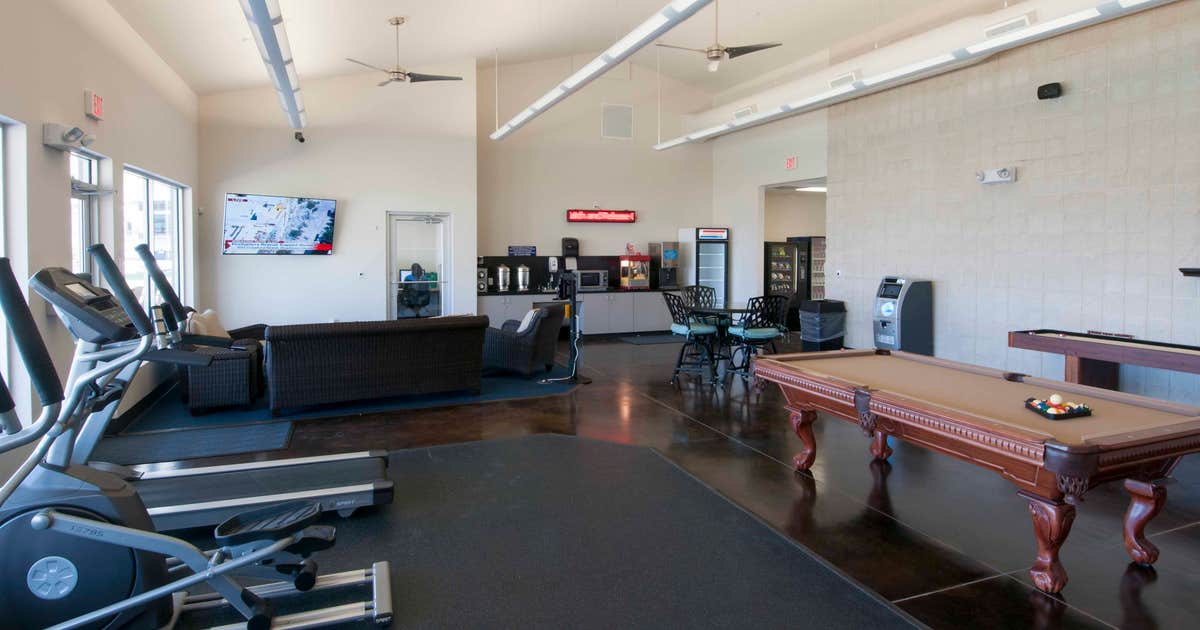 Fallbrook RV Resort | Jersey Village, Texas