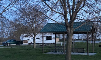 Camping near Botna Bend County Park: Hitchcock County Nature Center, Honey Creek, Iowa