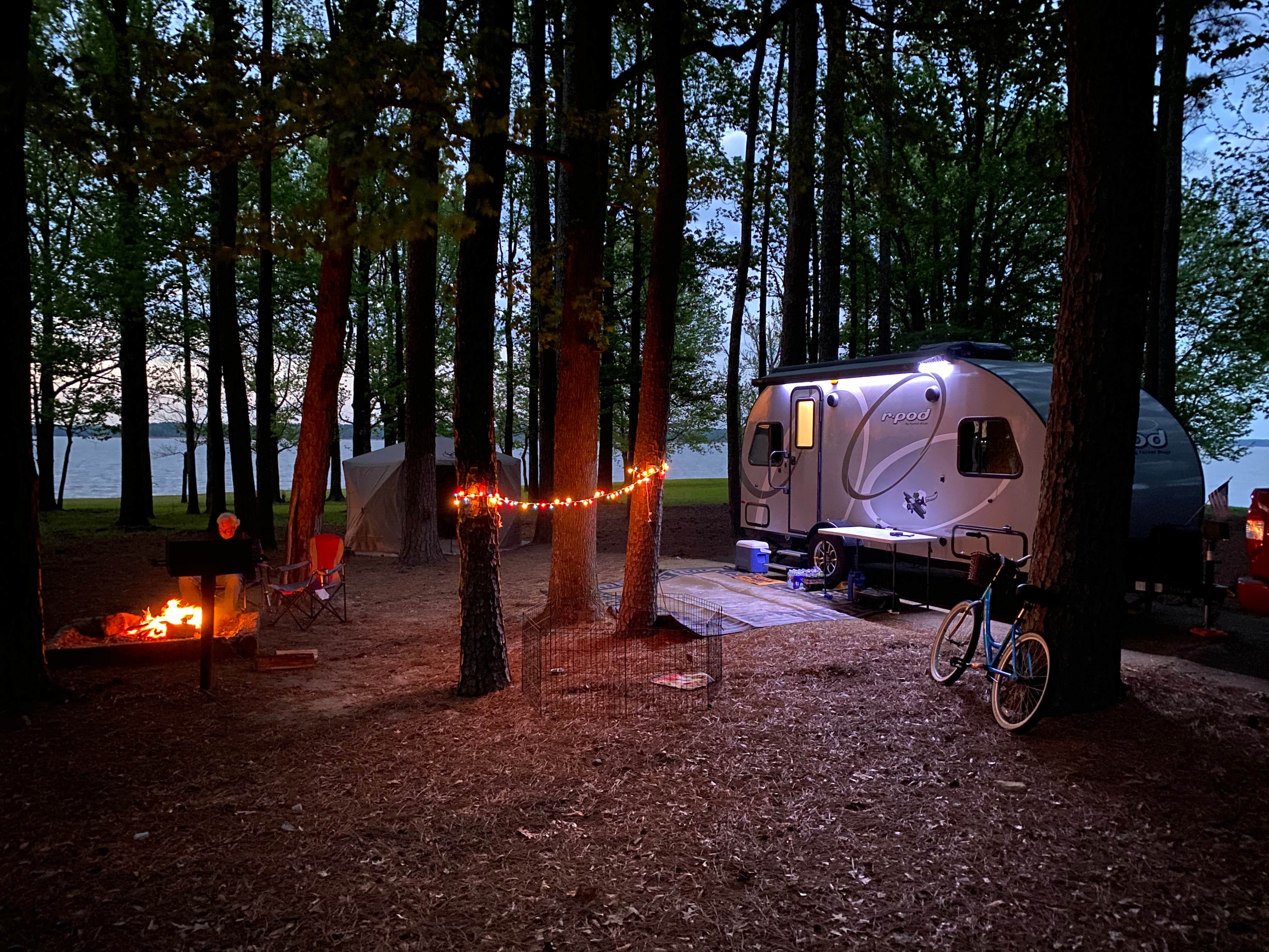 Camping near Persimmon Hill(enid Lake): George P. Cossar State Park Campground, Oakland, Mississippi
