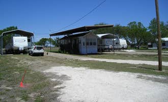 Camping near Choke Canyon State Park Campground: Quality Rentals 533 S Vista Ln Sandia TX 78383, Mathis, Texas