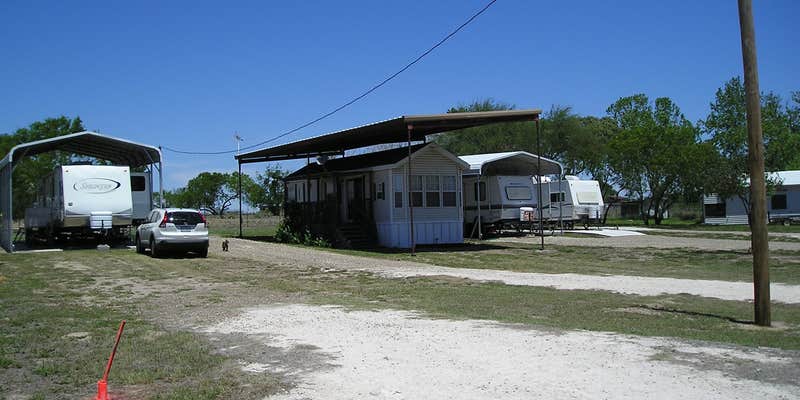Camper submitted image from Quality Rentals 533 S Vista Ln Sandia TX 78383