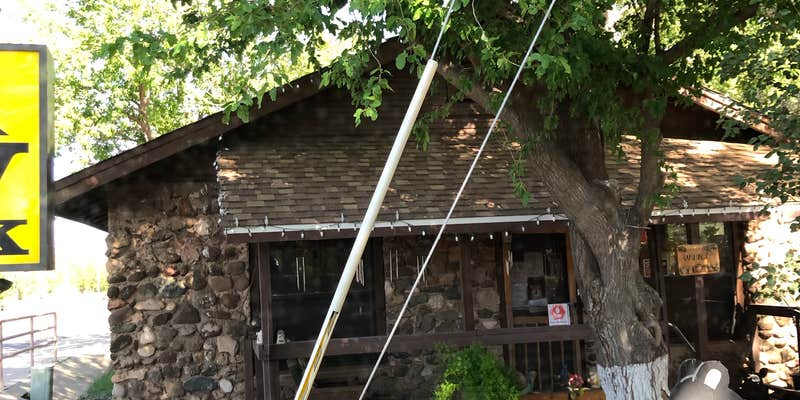 Camper submitted image from Turquoise Triangle RV Park