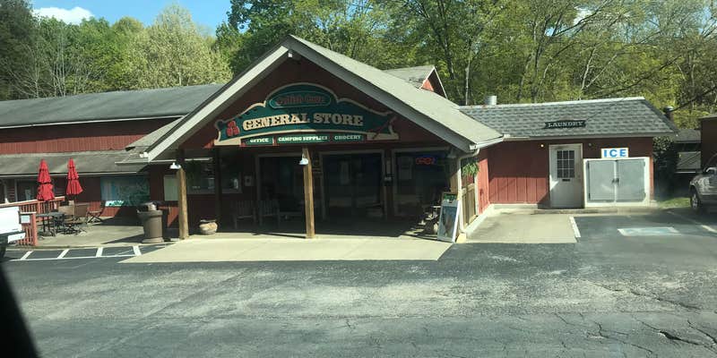 Camper submitted image from Nashville Shores Lakeside Resort