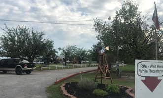 Camping near Stonewall Jackson Campground: Rocking A RV Park, Quanah, Texas