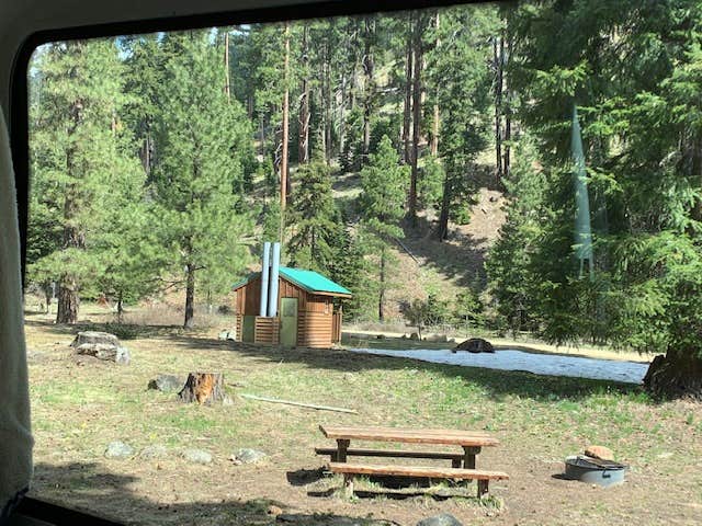 Camping near Barn Valley - closed: Beverly Campground, Okanogan-Wenatchee National Forest, Washington