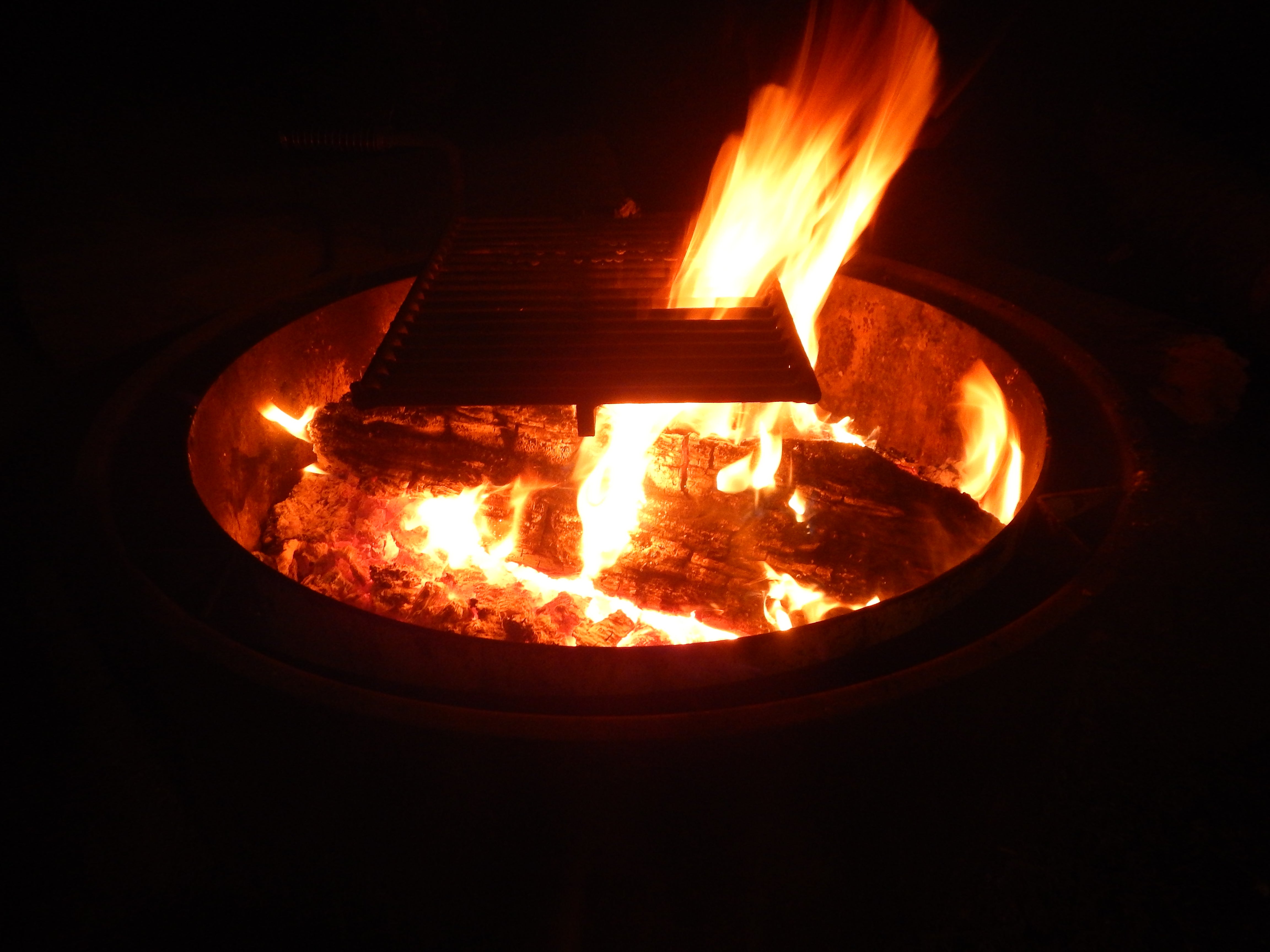 fire pit with cook top