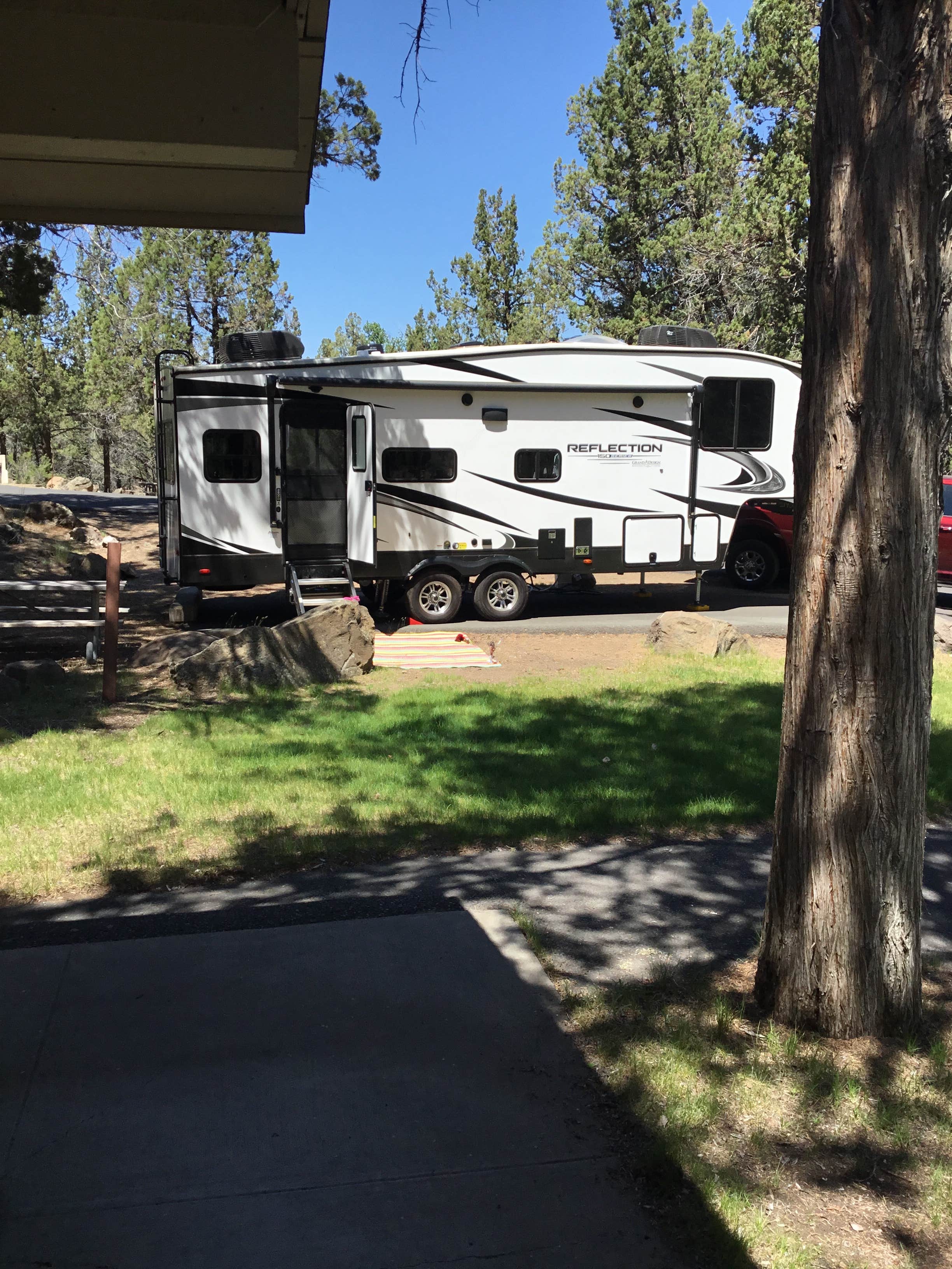 Carrie's photo of rv camping at Crooked River Campground — The Cove Palisades State Park near Alder Springs, OR