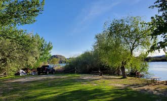 Camping near Spring Canyon Campground — Lake Roosevelt National Recreation Area: Sunbanks Resort, Electric City, Washington