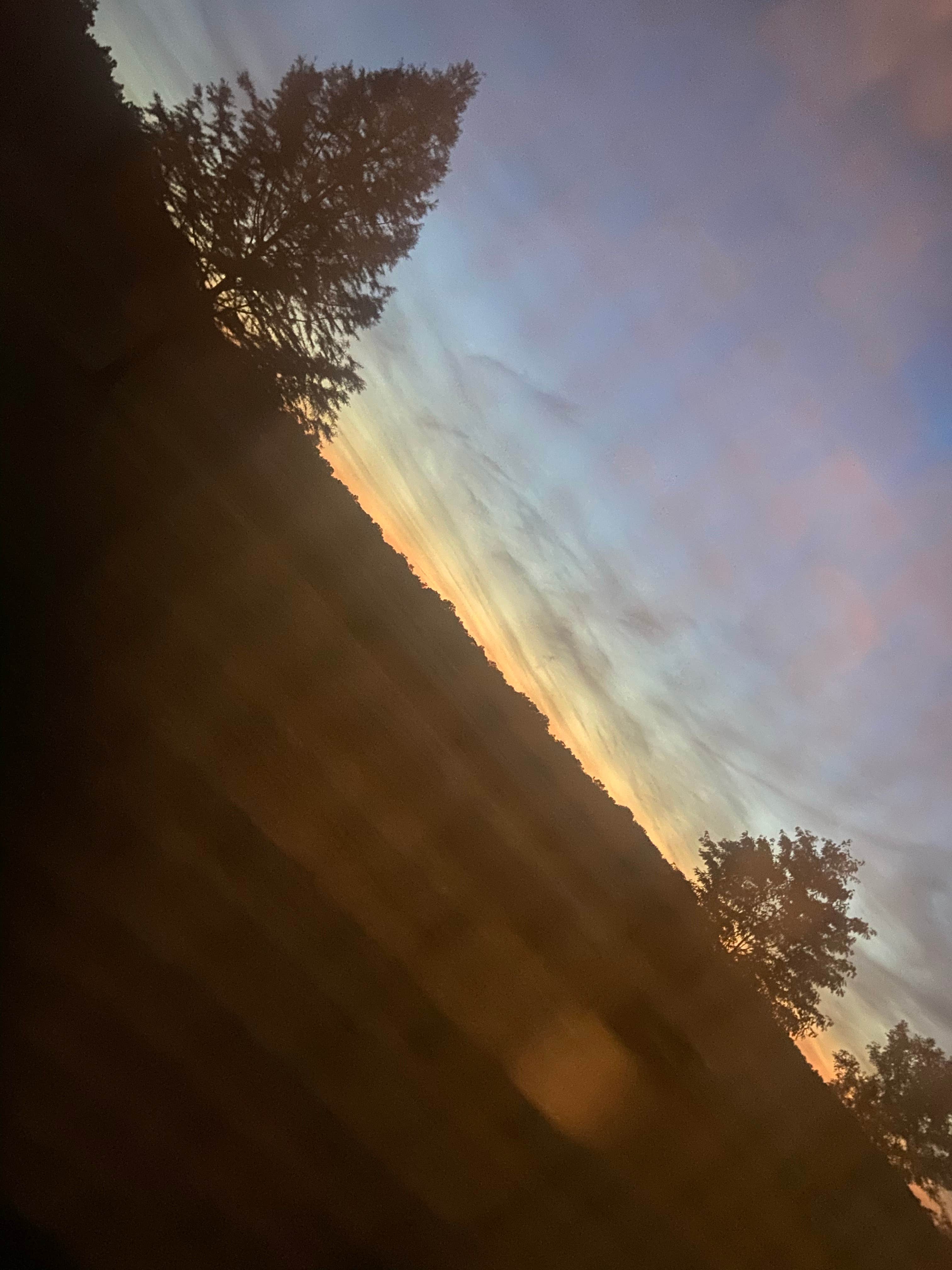 Camping near Diamond Lake Resort Campground: Livermore RV Park, Mount Vernon, Kentucky