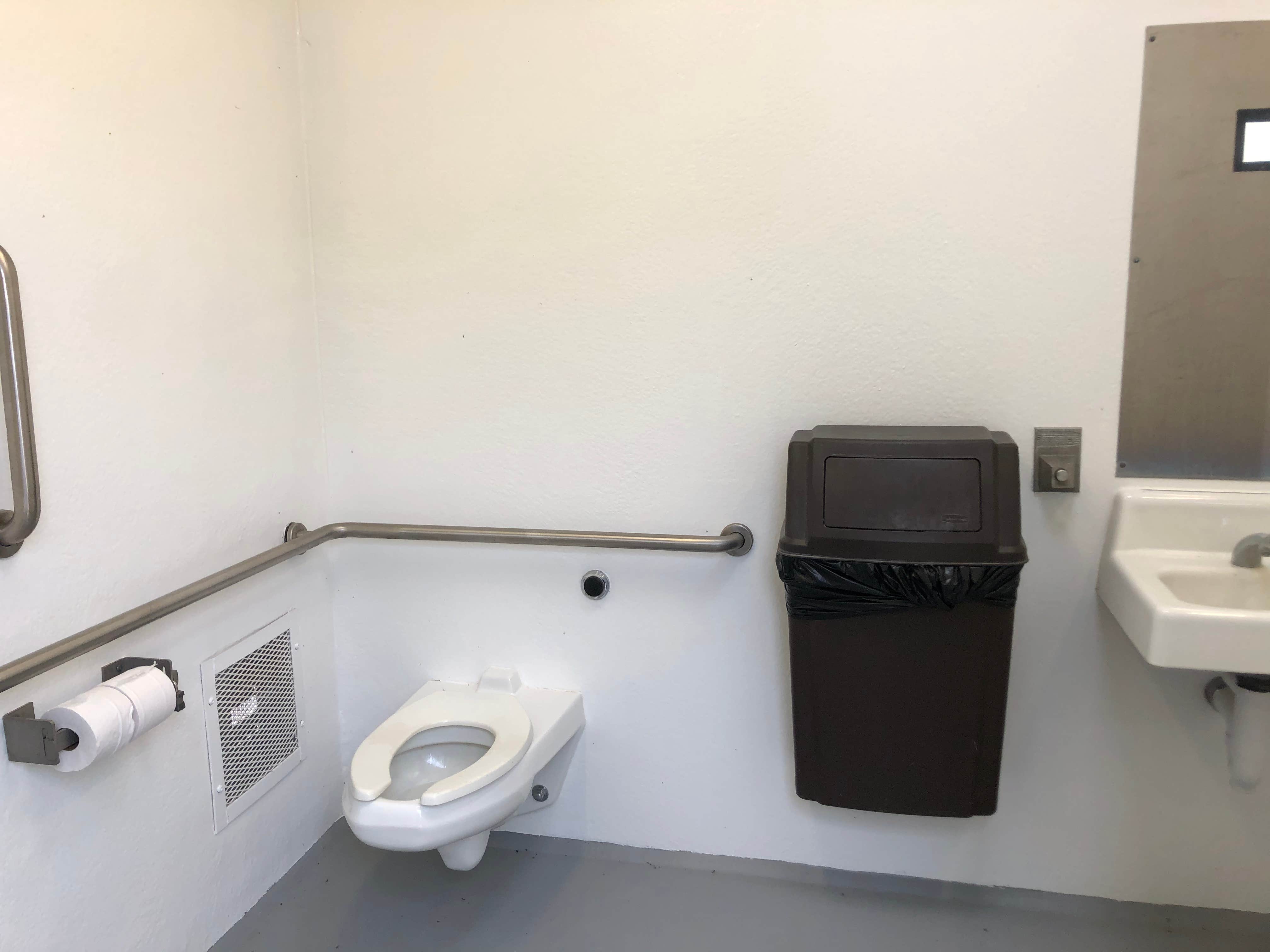 COE Harlan County Lake Hunter Cove Park Camping Republican city, NE