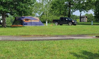 Camping near Summers Ferry: Brewers Bend, Gore, Oklahoma