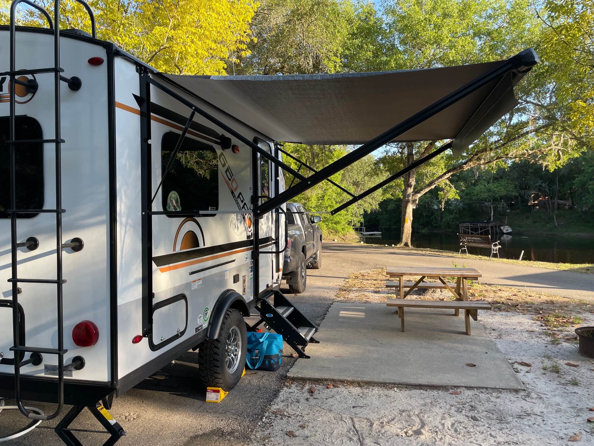 Camping near Fanning Springs State Park Campground: Suwannee River Bend RV Park, Fanning Springs, Florida