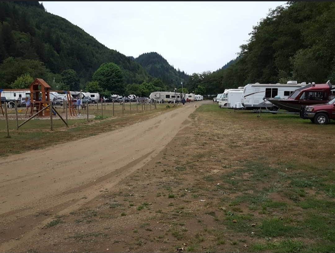 Camper submitted image from Misty River RV Park - 2