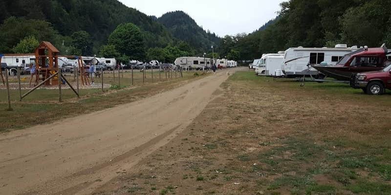 Camper submitted image from Misty River RV Park